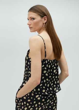 Dessous-Top mit Tupfen