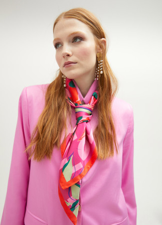 Foulard satiné fleurs tropicales