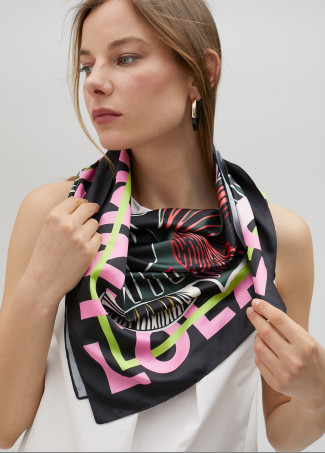 Satin pocket square with lush leaves