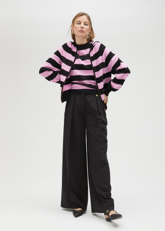 Zweifarbiger Pullover mit Streifen und Strass