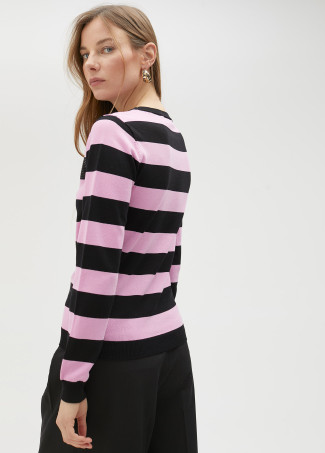 Camisola bicolor às riscas e pormenores de strass