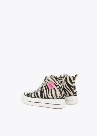 High-top sneakers with zebra print