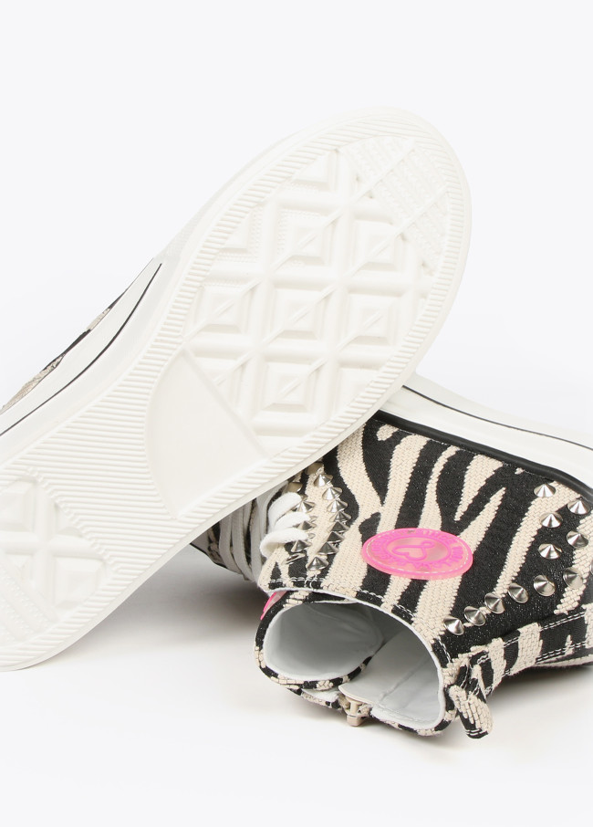 Sneakers alte con stampa zebrata