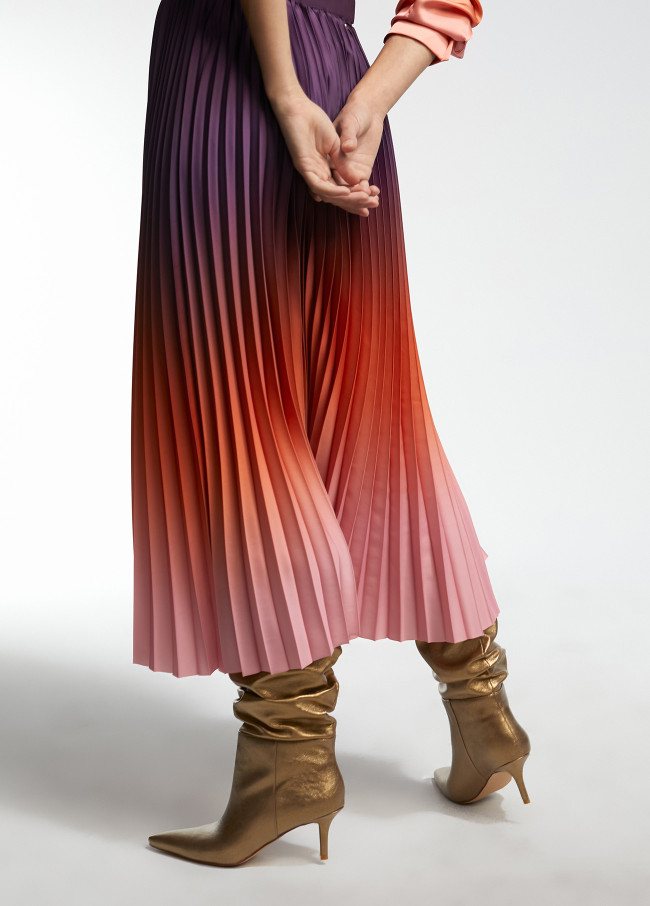Pleated ombré skirt