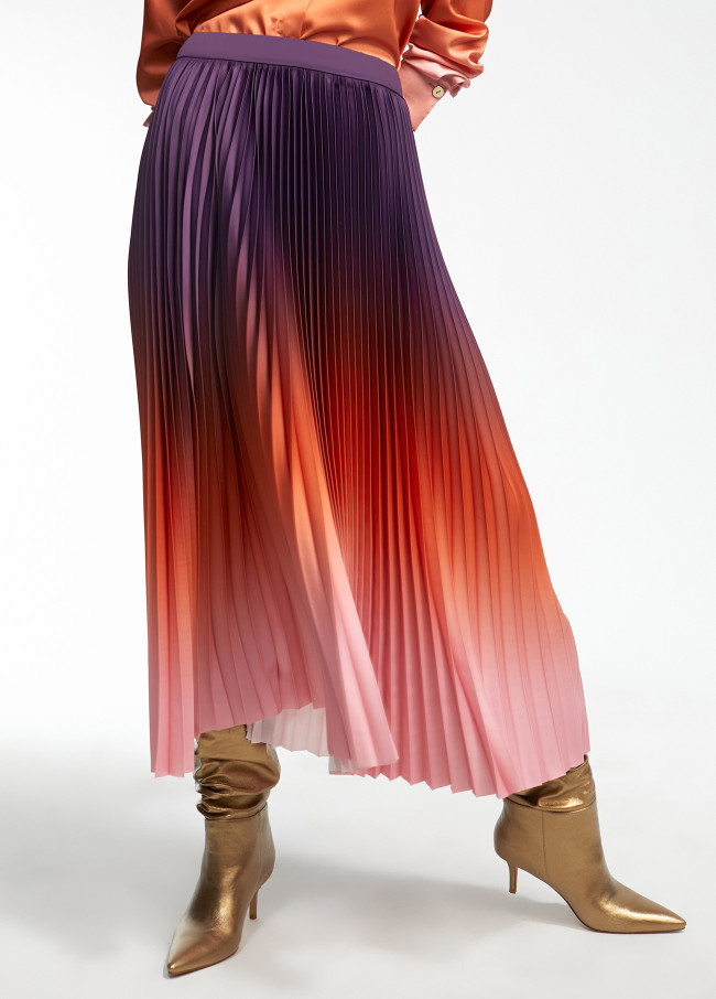 Pleated ombré skirt