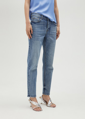 Pantalón tejano 5 bolsillos