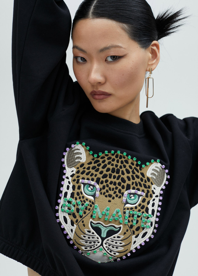 Animal sweatshirt with rhinestones