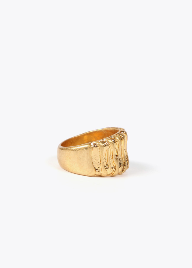 Anillo ondulado