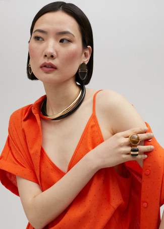 Zweifarbiger doppelter Choker