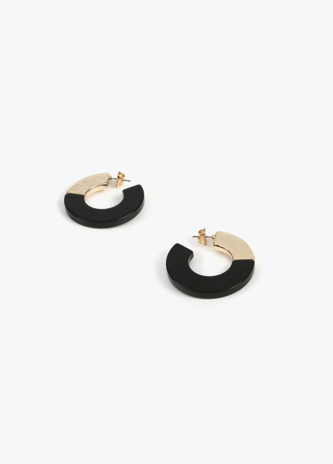 Two-tone hoop earrings