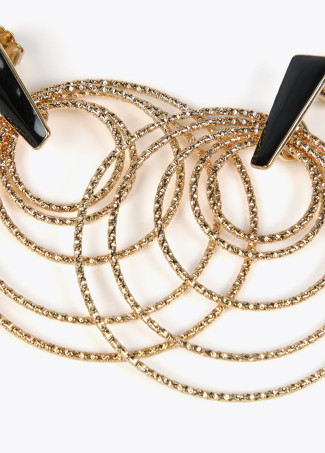 Brincos multi argola com peça lacada