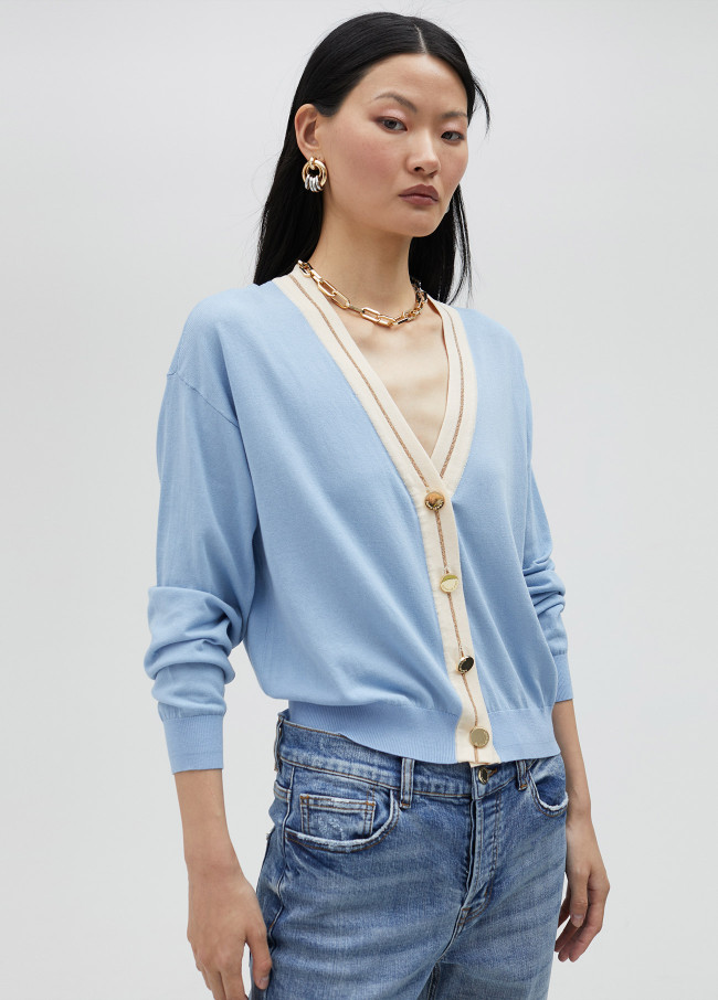 Cardigan básico com contraste