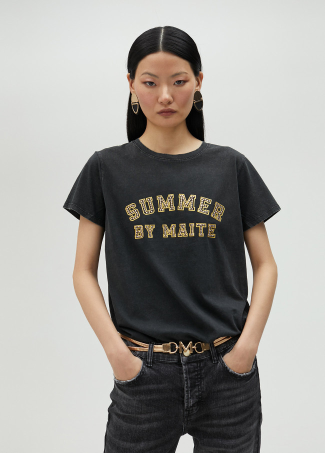 Summer T-shirt with rhinestones