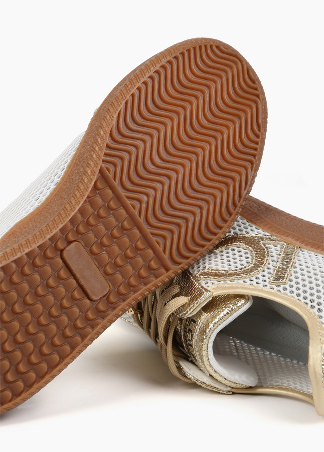 Sneaker mit Mesh und metallisierten Details