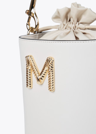 Beuteltasche Metallgriff