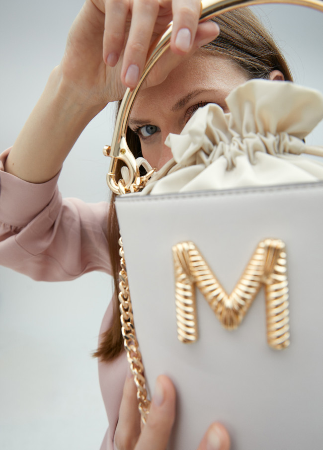 Borsa a secchiello manico in metallo