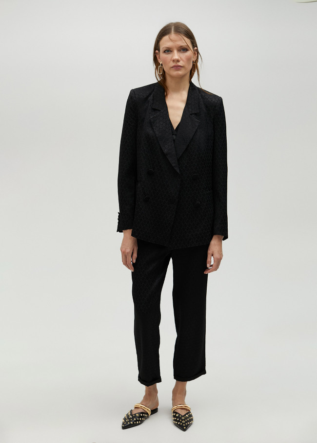 Flowing jacquard blazer