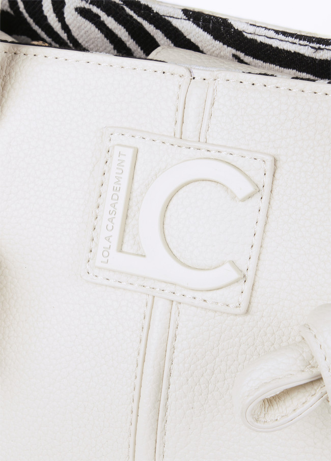 Sac cabas moyen avec détails fantaisie