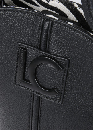 Crossbody bag with details