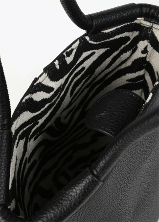 Sac besace avec détails fantaisie