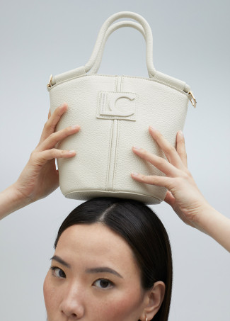 Crossbody bag with details