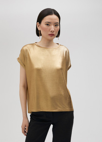 Goldfarbenes Shirt