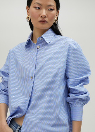 Camisa às riscas com strass