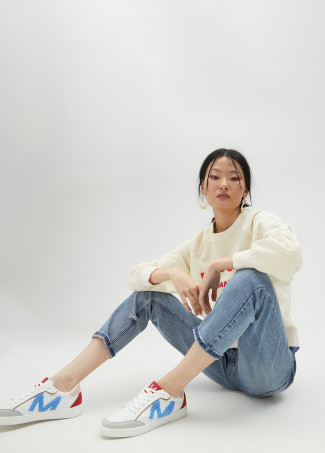 Sneakers multicolori con lettera M effetto spugna