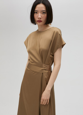 Vestido satinado anudado
