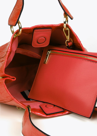 Bolso bandolera efecto piel textura