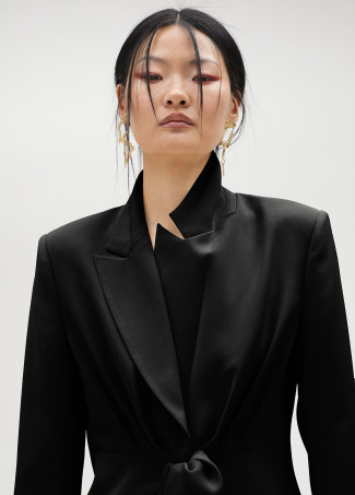 Blazer corto con nodo