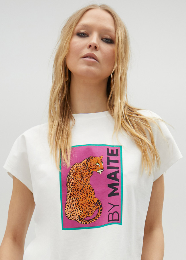 T-shirt branca com estampado de tigre