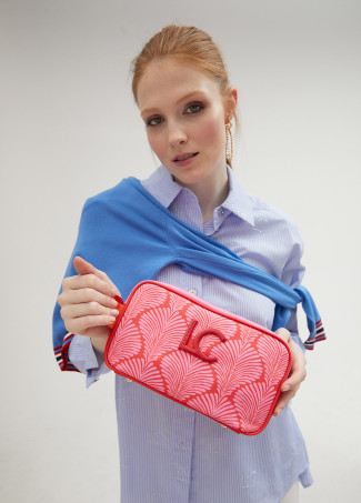 Nylon toiletry bag with seashell print