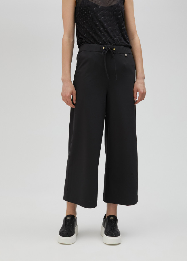 Gerade geschnitten Hose aus Funktionsstoff