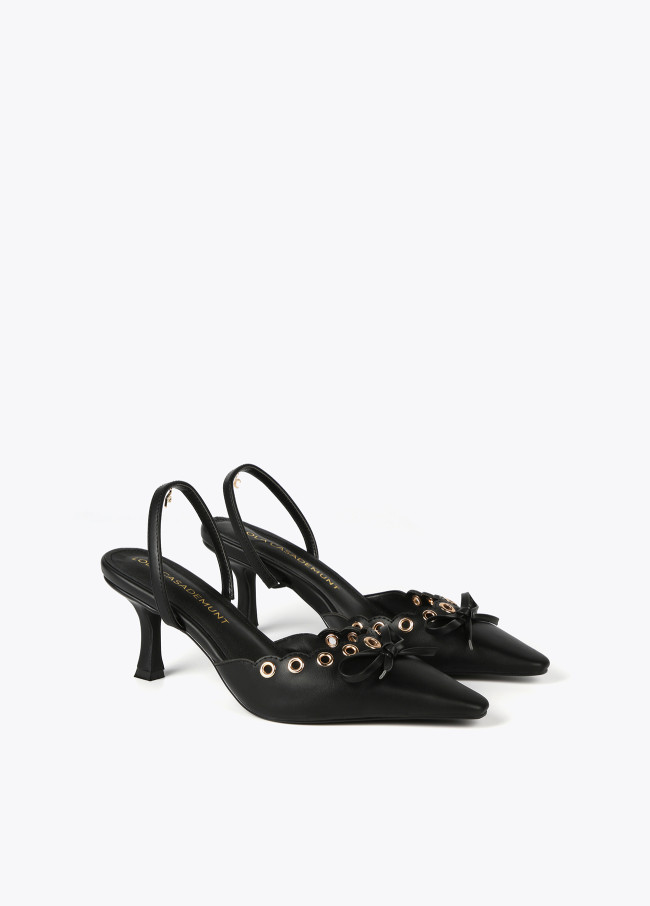 Scarpe con tacco dettagli in metallo