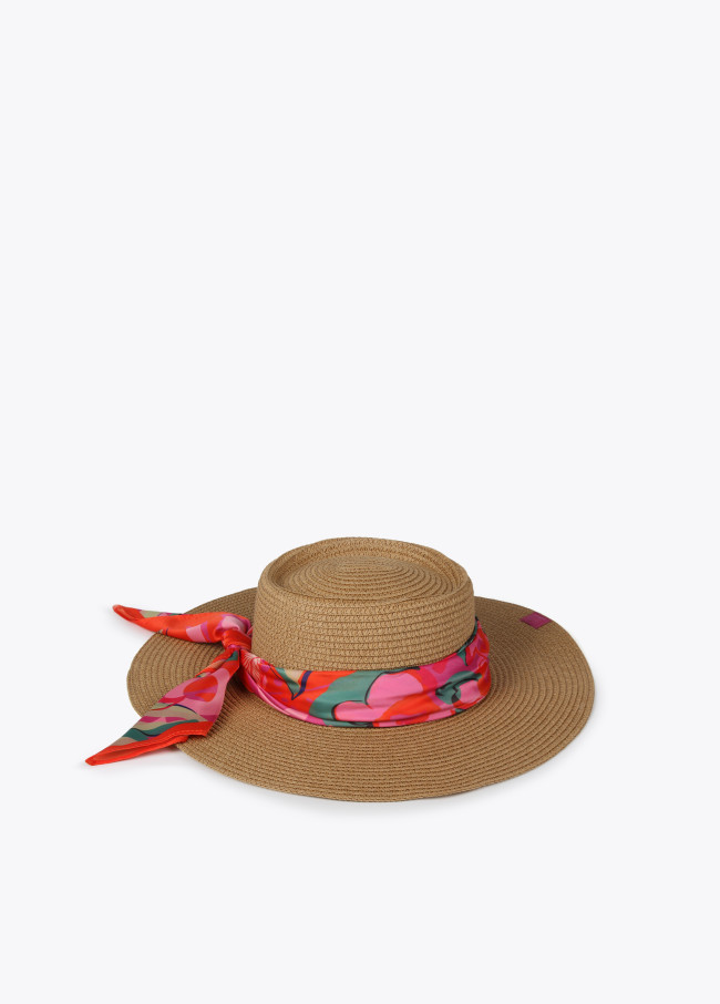 Raffia-effect hat with bow