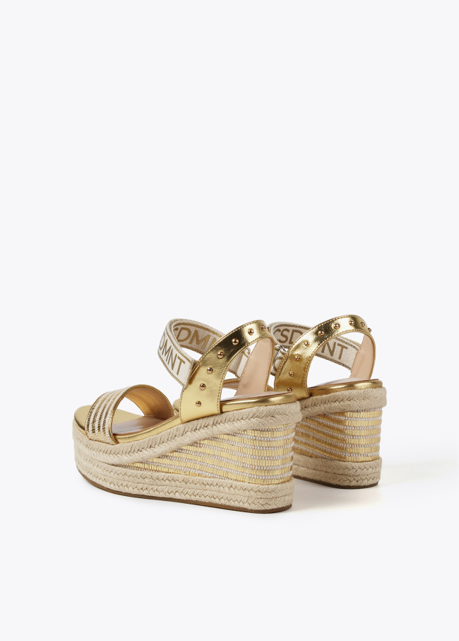 Wedges with metallic details