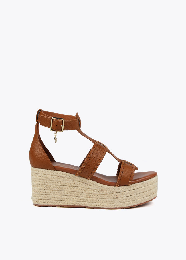 Natural fibre-effect wedge