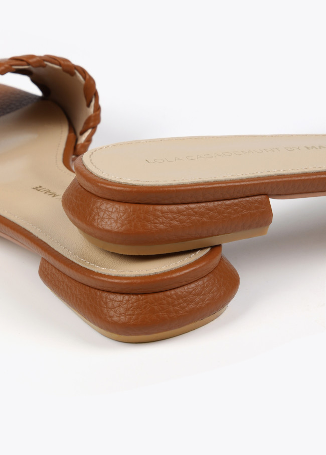 Sliders with braided detail