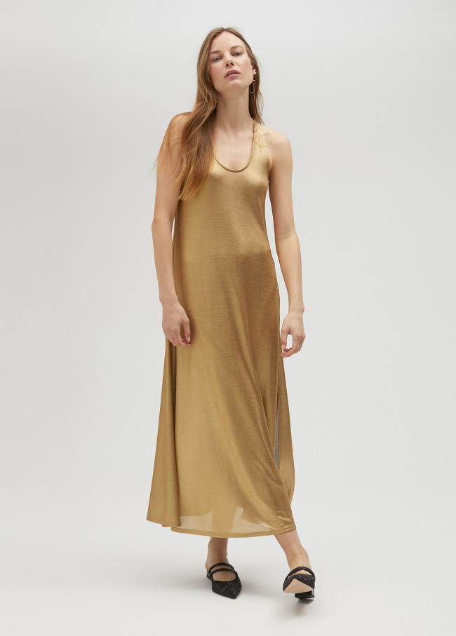 Robe longue dorée à bretelles