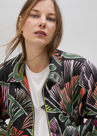 Chaqueta Bomber estampada
