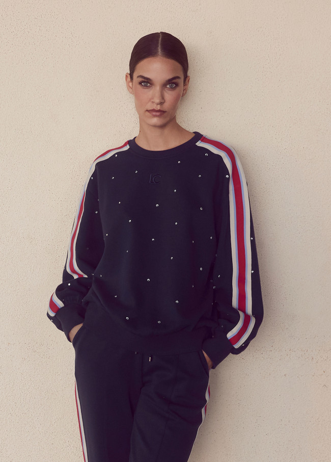 Sweatshirt with sporty stripe and rhinestones