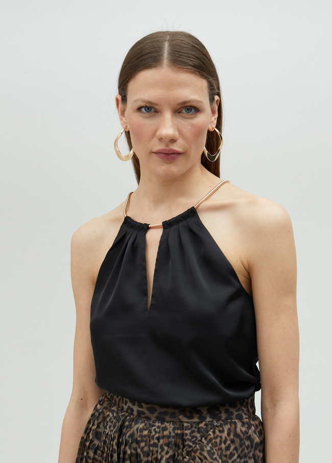 Halter top with chain