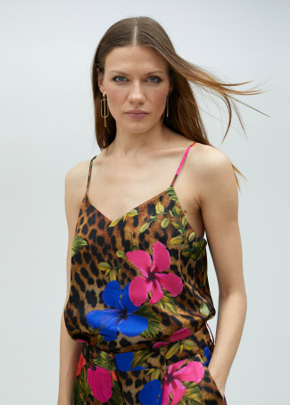 Top lencero animal print