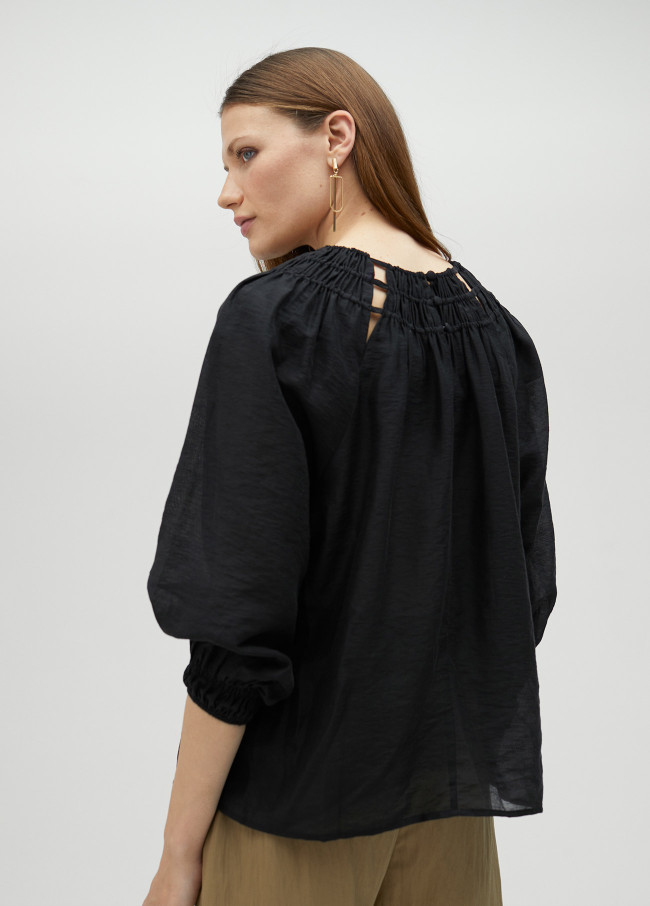 Bluse Details Hals