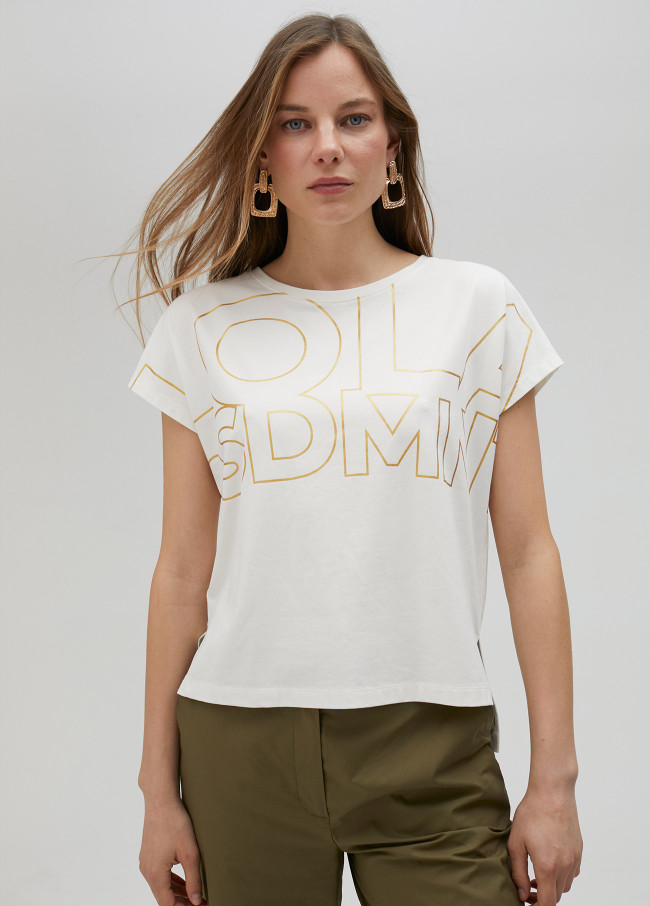 T-shirt with gold logo lettering