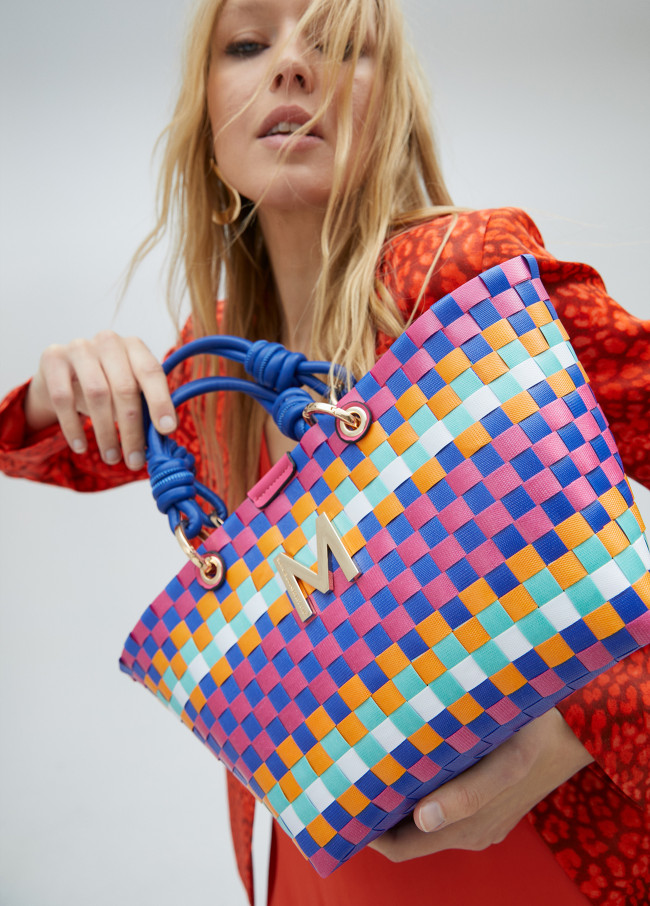 Borsa a cesta piccola intrecciata multicolore