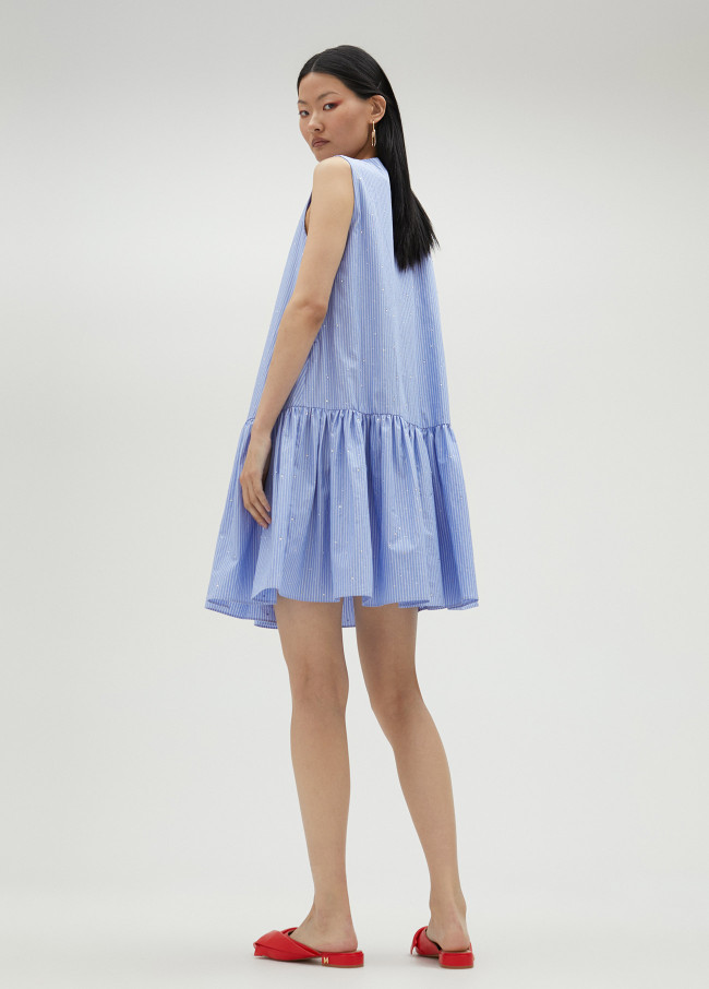 Vestido corto con strass