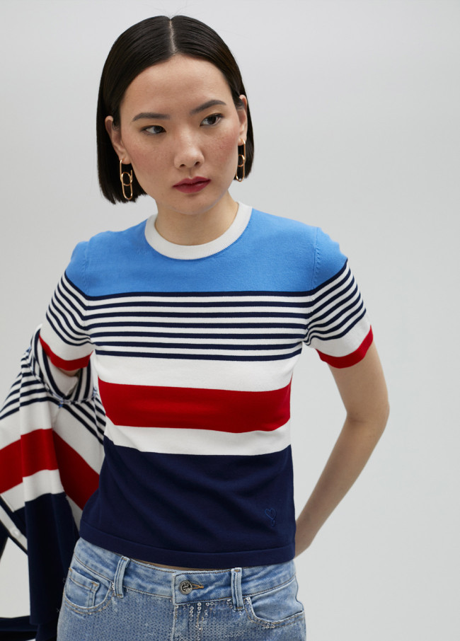 Camisola de malha multicolor e manga curta