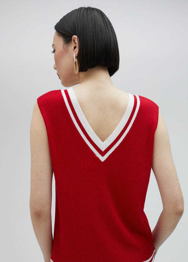 Two-tone knit top